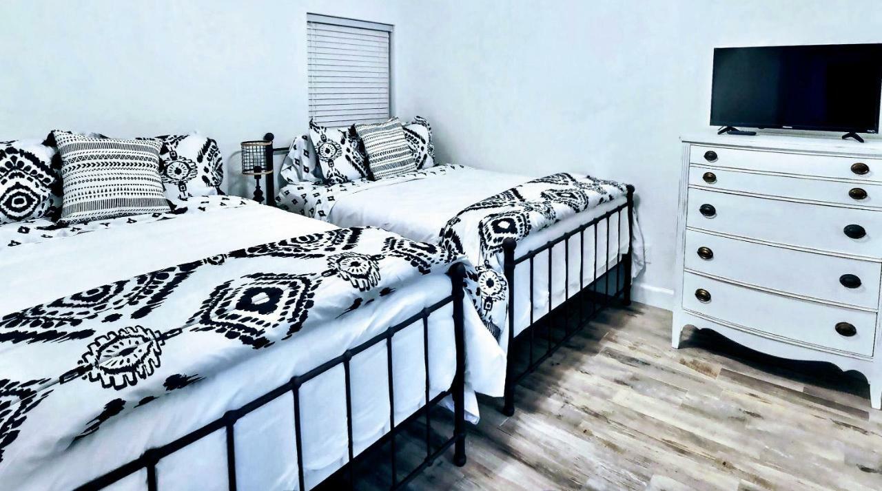 Barefoot Bliss - Beachfront Condo - Sleeps 12 巴拿马城 外观 照片