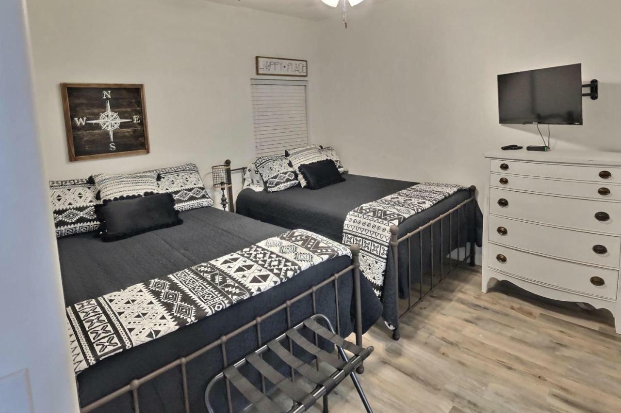 Barefoot Bliss - Beachfront Condo - Sleeps 12 巴拿马城 外观 照片